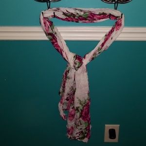 Betsey Johnson Accessories - Rose floral betsey Johnson scarf Betsey Johnson Accessories - Rose floral betsey Johnson scarf